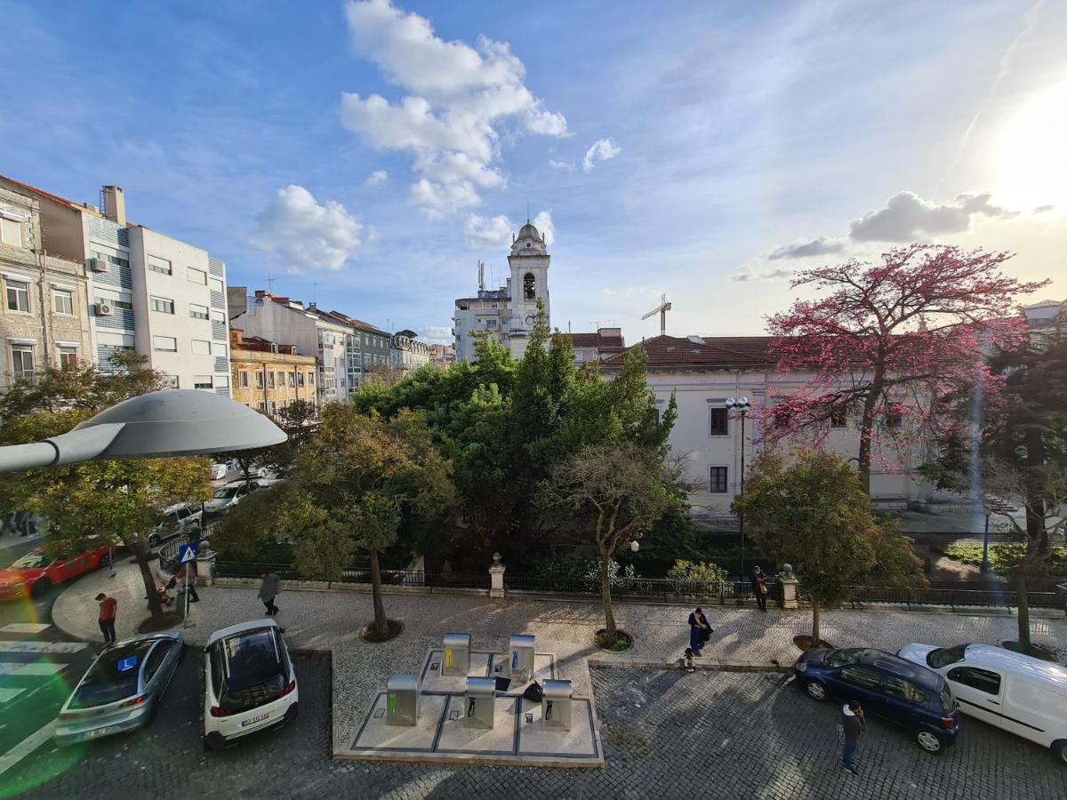 Shangri-La Hostel Anjos Lisbon Bagian luar foto
