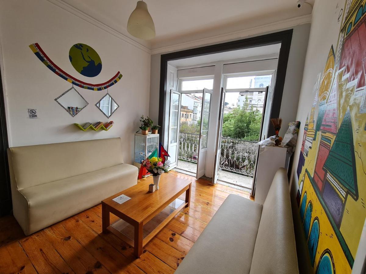 Shangri-La Hostel Anjos Lisbon Bagian luar foto