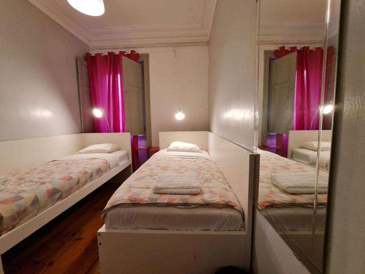 Shangri-La Hostel Anjos Lisbon Bagian luar foto