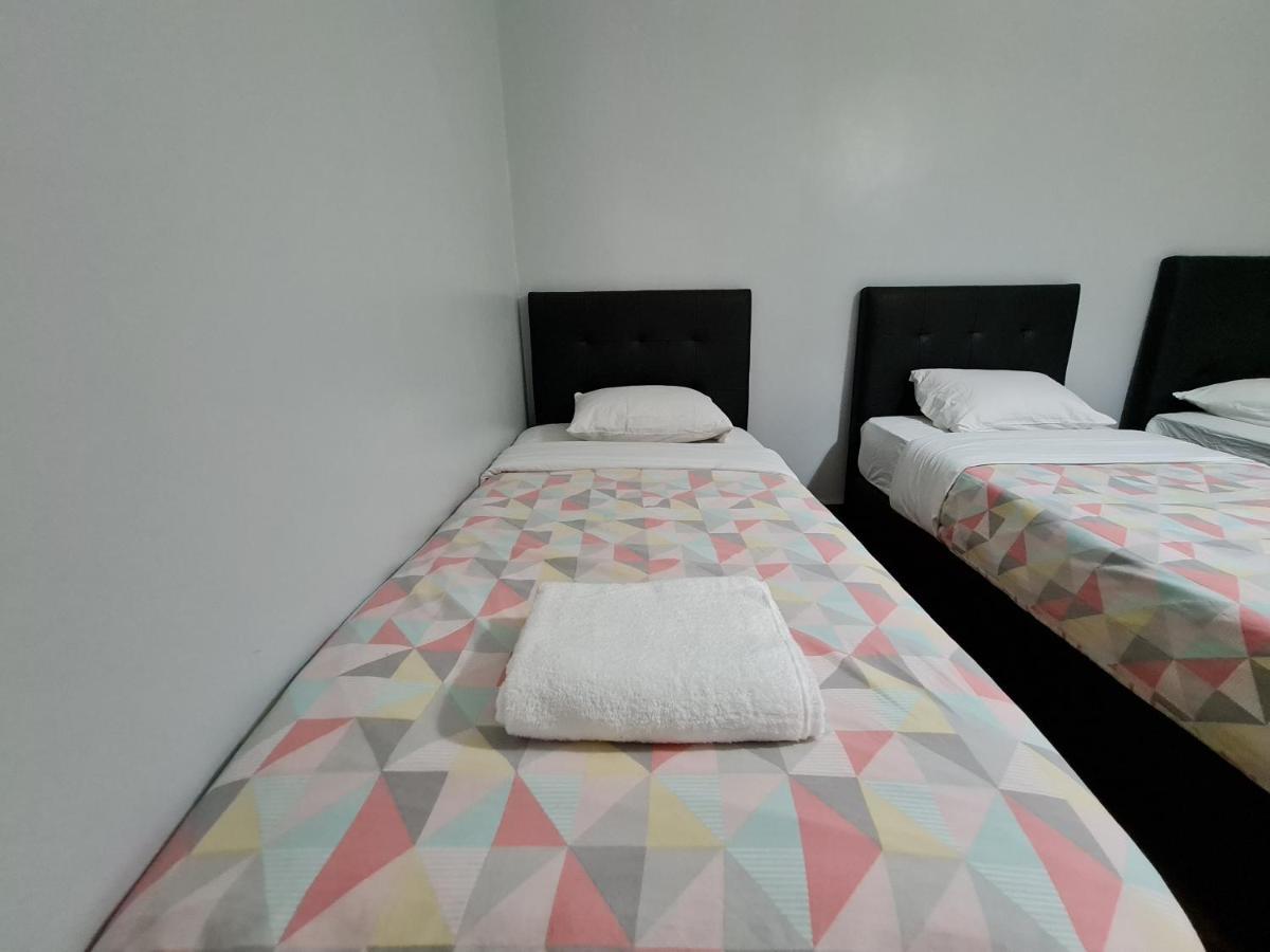 Shangri-La Hostel Anjos Lisbon Bagian luar foto