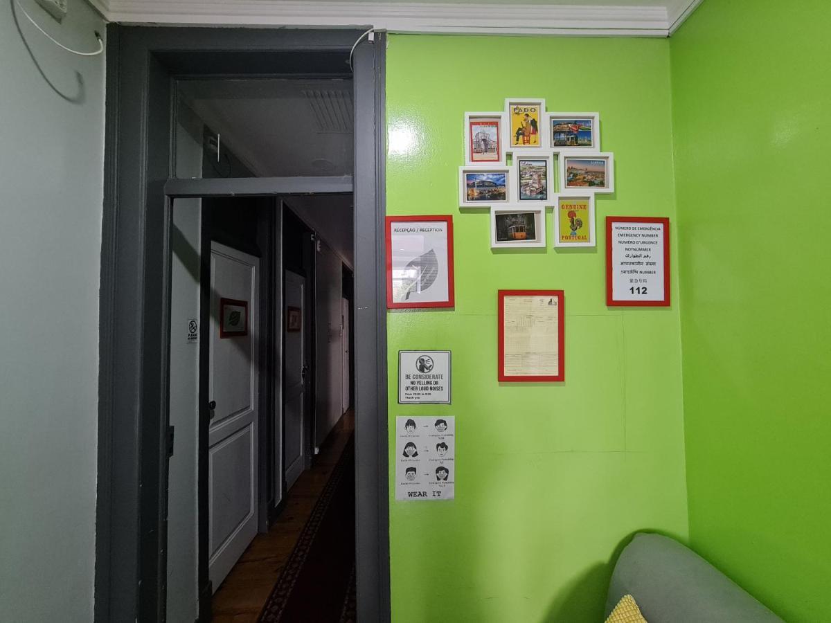 Shangri-La Hostel Anjos Lisbon Bagian luar foto